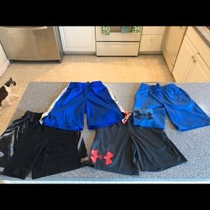 Lot of UnderArmour boys shorts Sz Small